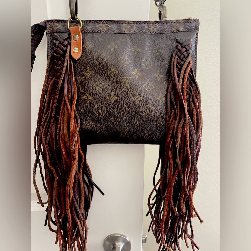 Louis Vuitton boho fringe crossbody OR clutch bag. Removable braided strap.